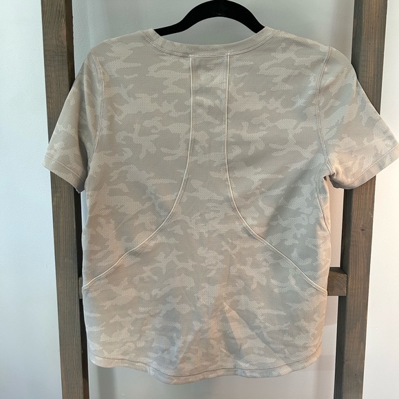 Lululemon workout Tshirt - Picture 2 of 3